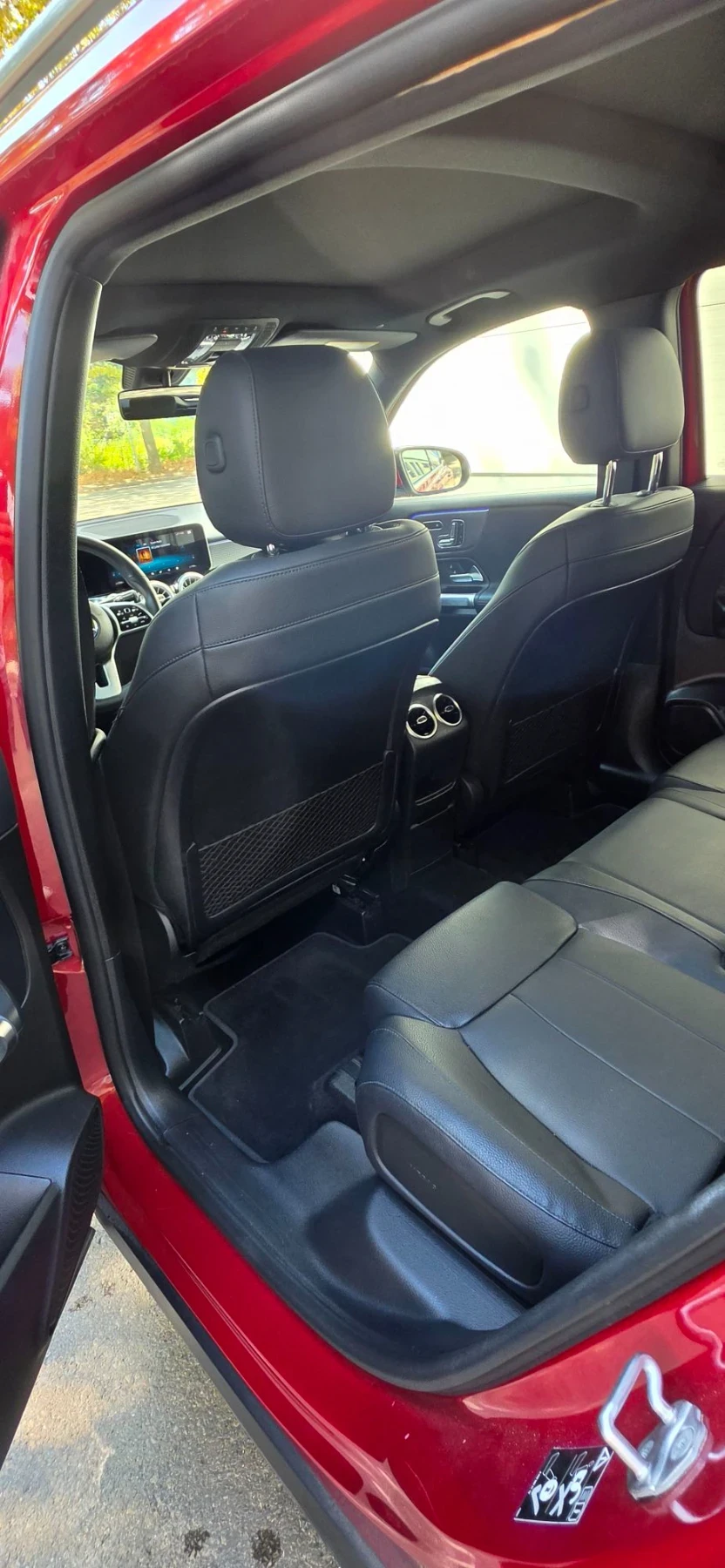 Mercedes-Benz GLB 250, снимка 11 - Автомобили и джипове - 55884348