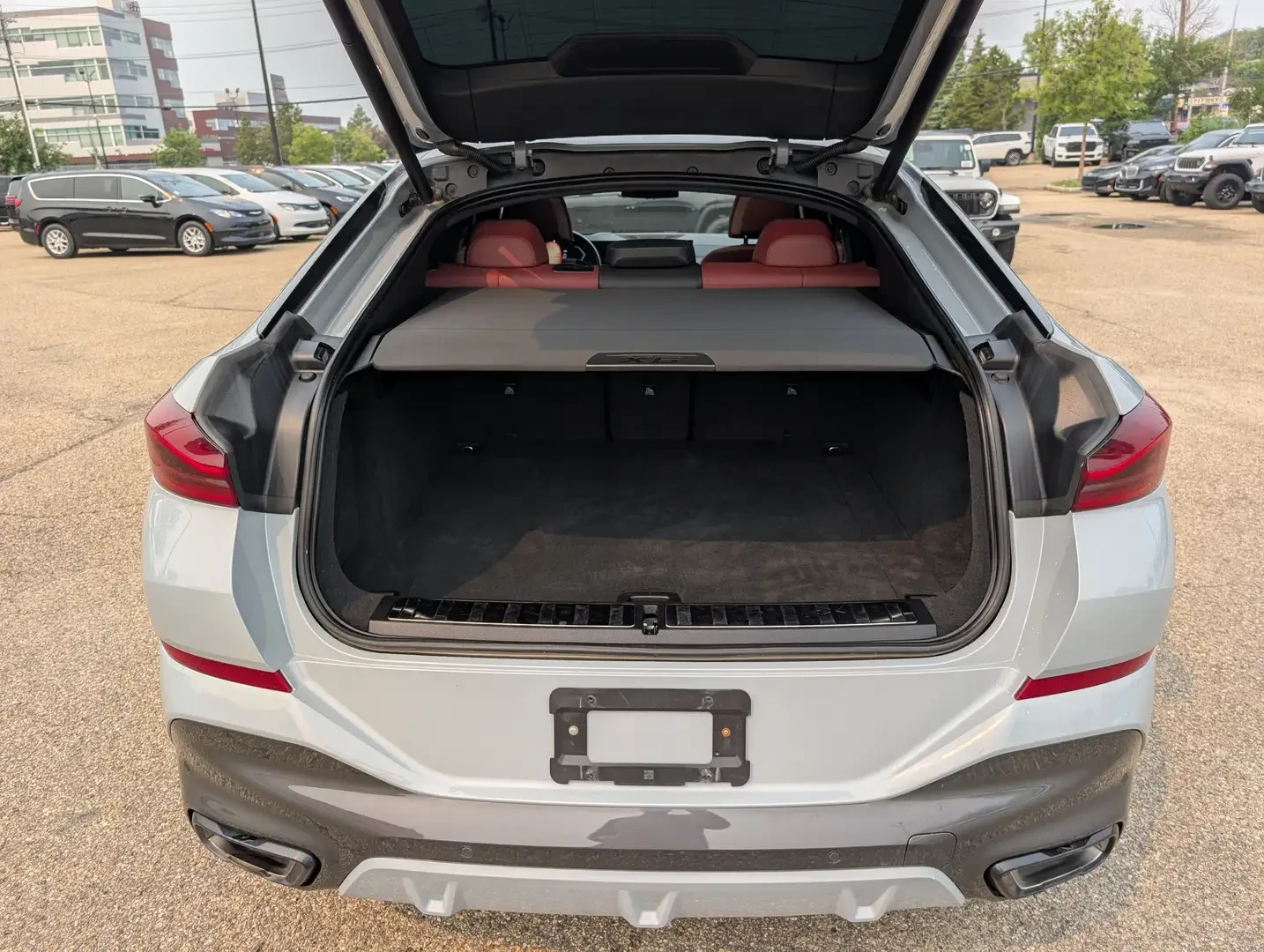 BMW X6 xDrive40i* M SHADOW* HEAD UP* PANO* 360* , снимка 5 - Автомобили и джипове - 56215975