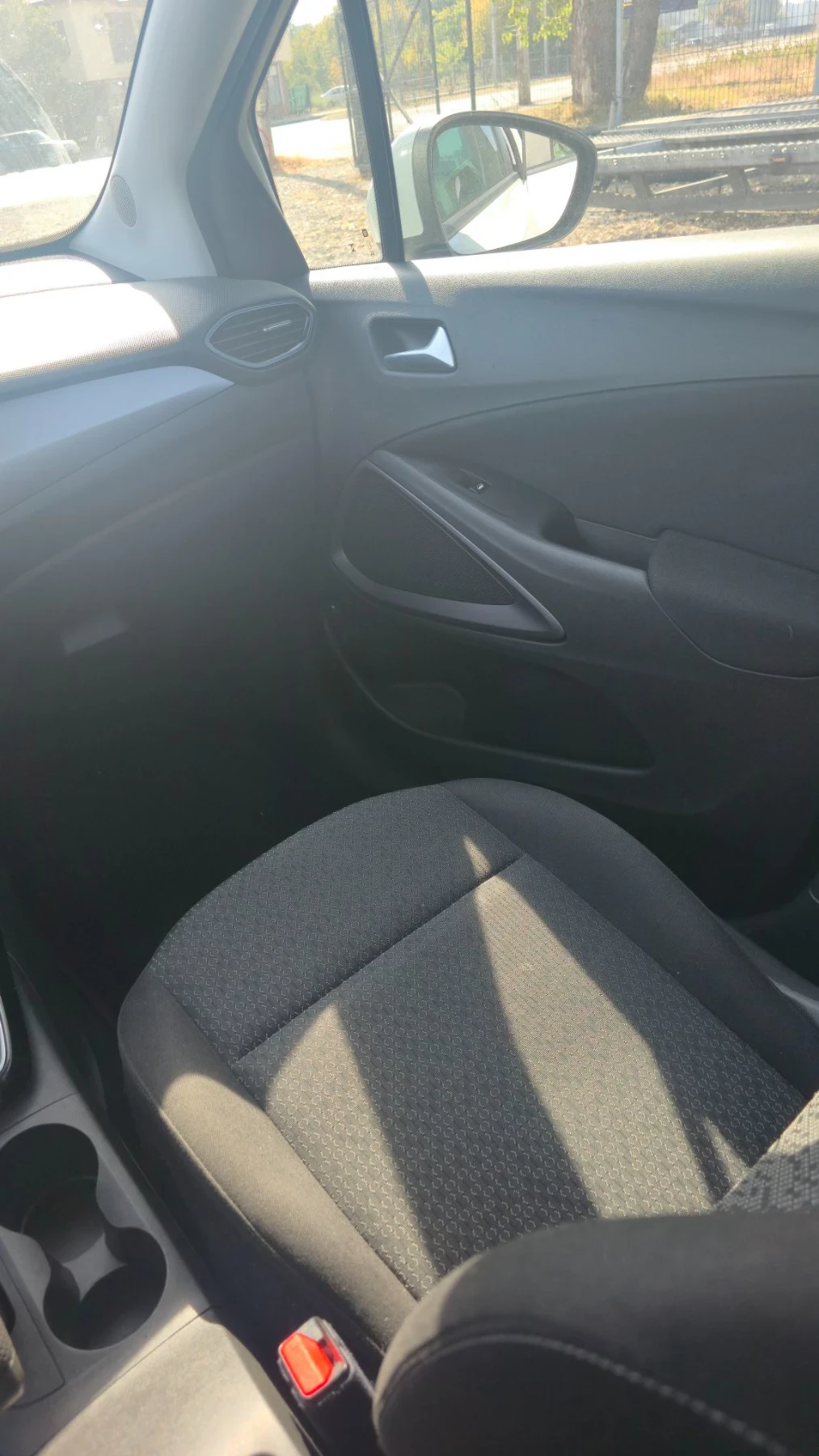 Opel Crossland X 1.5 d , снимка 8 - Автомобили и джипове - 56393864