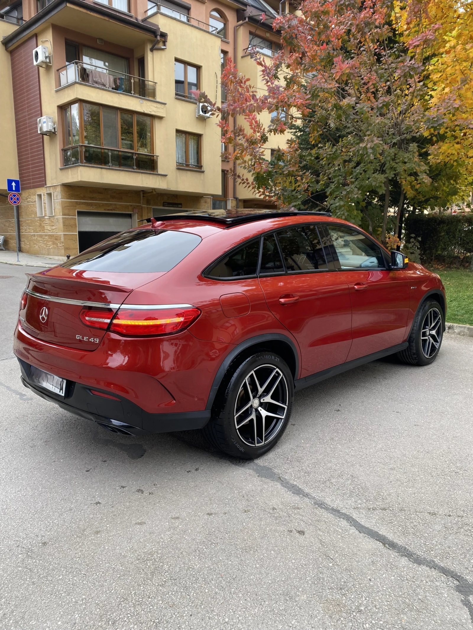 Mercedes-Benz GLE 450 AMG, снимка 7 - Автомобили и джипове - 56704572