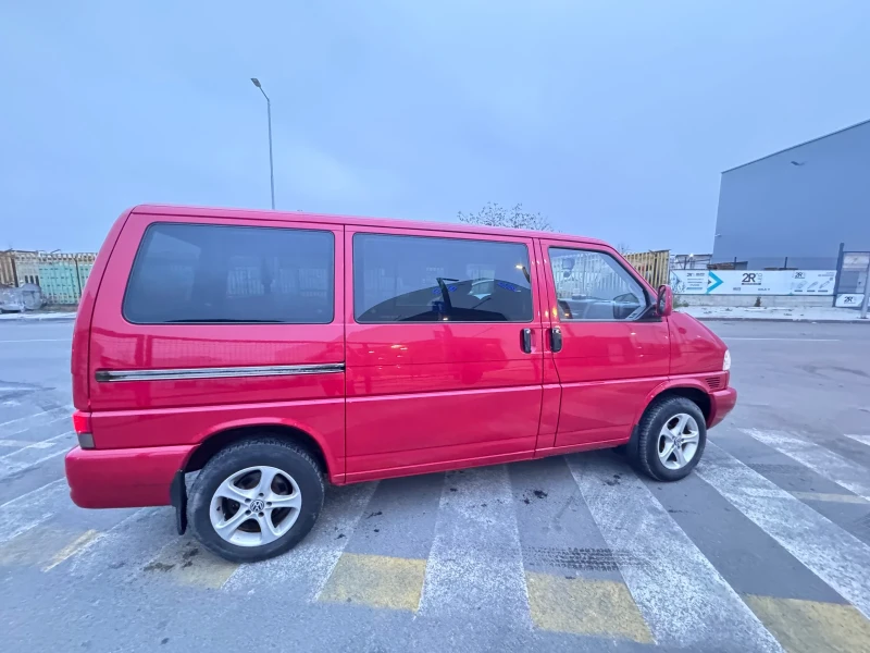 VW Multivan 2.5 TDI 102 к.с, снимка 5 - Бусове и автобуси - 52958082