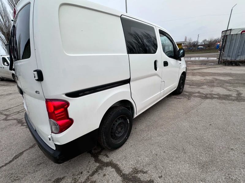 Nissan NV200 1.5 dCI 110, снимка 4 - Бусове и автобуси - 53379815