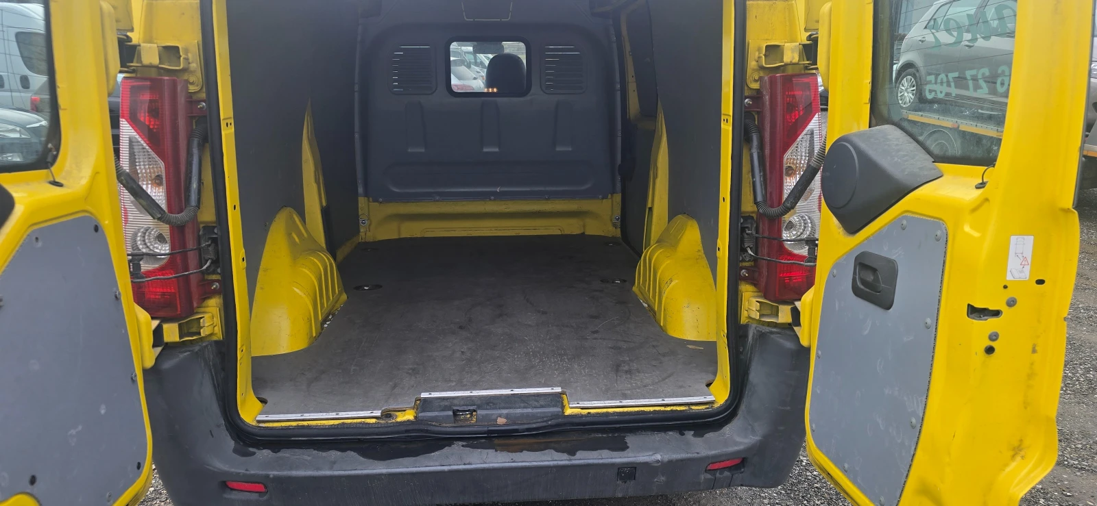 Fiat Scudo 1.6MJet  90кс, снимка 11 - Бусове и автобуси - 54217300