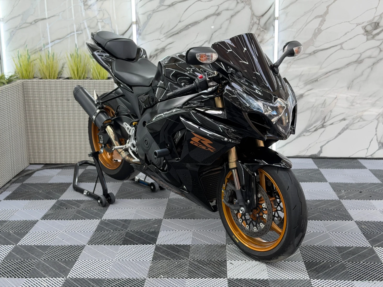 Suzuki Gsxr L0 1000