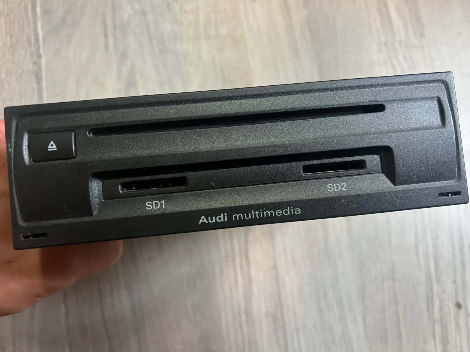 4E0035652AX  MMI   AUDI A6 C6 4E0 035 652 AX   | Mobile.bg   1