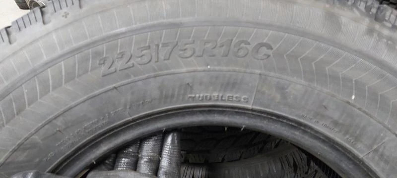 Гуми Зимни 225/75R16, снимка 9 - Гуми и джанти - 34685350