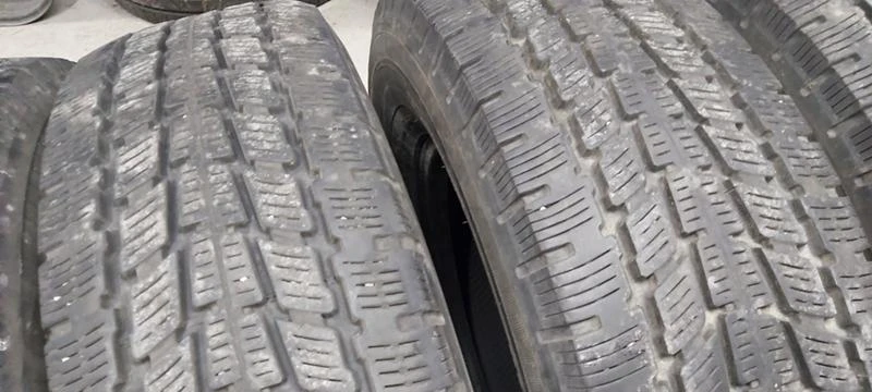 Гуми Зимни 225/75R16, снимка 3 - Гуми и джанти - 34685350