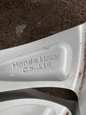 Джанти за Honda Cr-v, снимка 7 - Гуми и джанти - 53234697