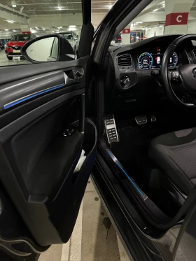 VW Golf E-GOLF 2020г., снимка 6
