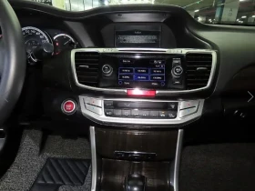 Honda Accord 2.4/NAVI/ПОДГРЕВ/ШИДИДАХ/ЗАДНА КАМЕРА, снимка 11