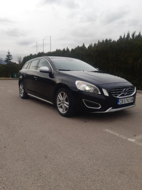 Volvo V60 D4 AWD, снимка 1