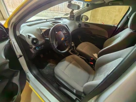 Chevrolet Aveo 1.2 16V - 3570 € / 6982.31 лв. - 27346467 14
