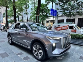 HongQi E-HS9