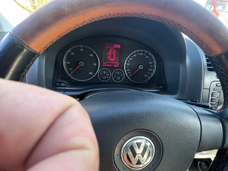 VW Golf 1.9TDI, снимка 6 - Автомобили и джипове - 42973227