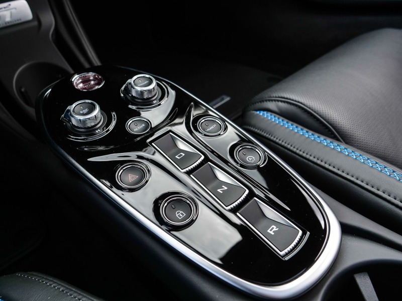 McLaren GT = Luxe= Carbon Ceramic Brakes Гаранция, снимка 11 - Автомобили и джипове - 45875569
