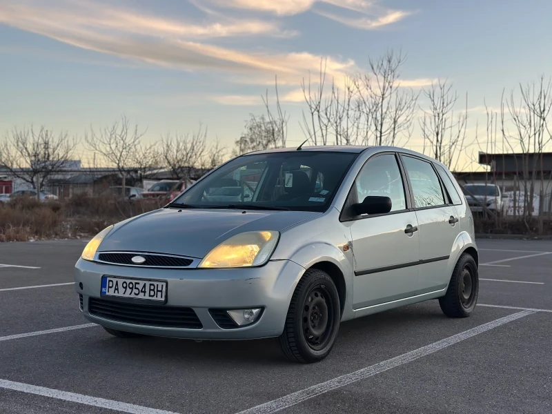 Ford Fiesta 1.4 HDI 68 кс 4 врати, снимка 2 - Автомобили и джипове - 48407831