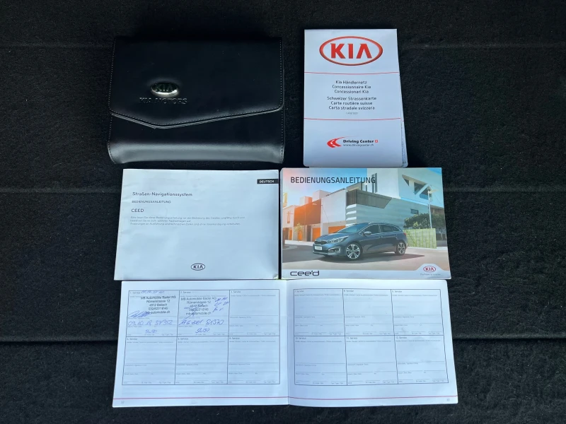 Kia Ceed 1.6CRDi, снимка 15 - Автомобили и джипове - 48437263