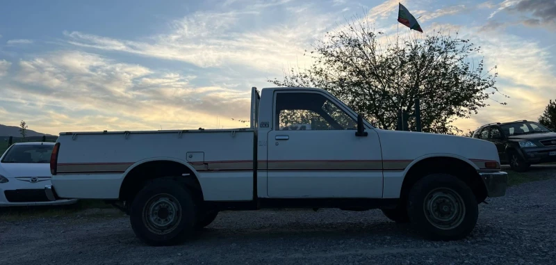 Isuzu D-max KBA 42 4x4 , снимка 4 - Автомобили и джипове - 50173533