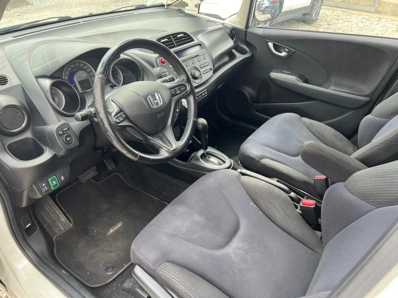 Honda Jazz 1.3 HYBRID, снимка 10 - Автомобили и джипове - 50829912