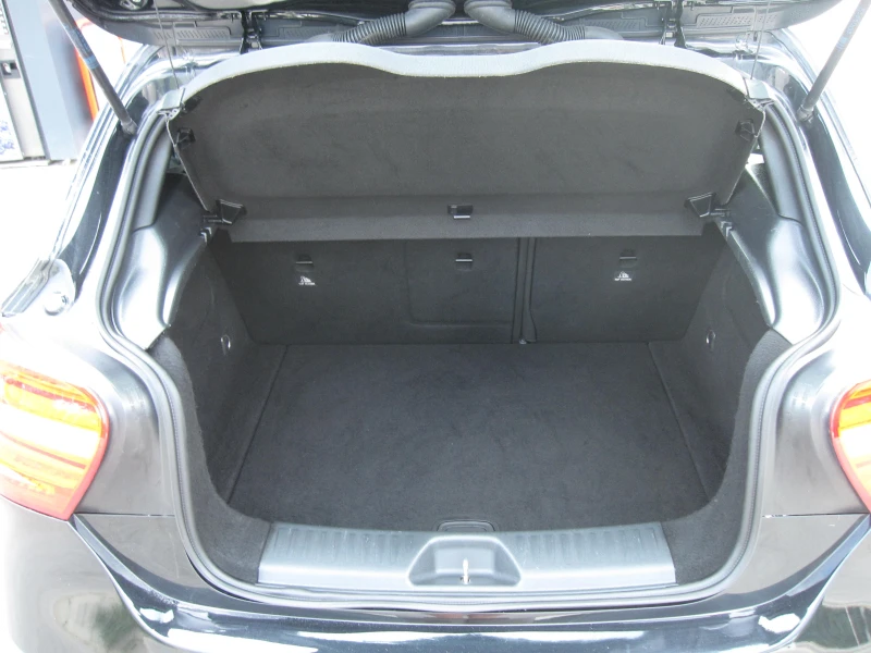 Mercedes-Benz A 180 Автомат, 1, 6.NAVI, Кожа, снимка 5 - Автомобили и джипове - 50832296