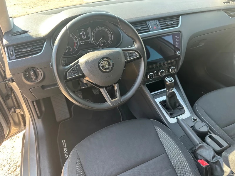 Skoda Octavia 1.6TDi 116ks, снимка 13 - Автомобили и джипове - 51265110