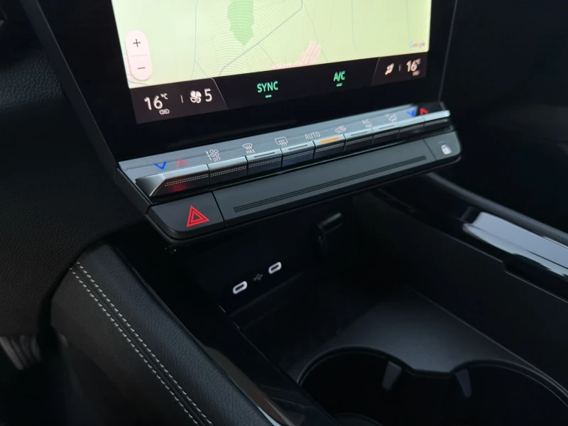 Renault Austral 1.3 Techno 158hp 17000km ПРОМО ЦЕНА, снимка 9 - Автомобили и джипове - 51384991