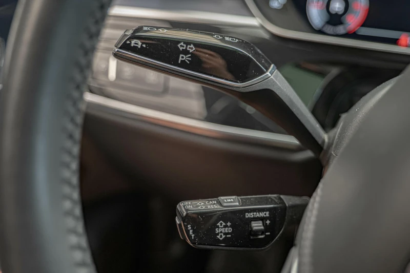 Audi A8 50TDI/RSE/Bang&Olufsen/Обдухване/Шибедах/Амбиент, снимка 13 - Автомобили и джипове - 51435237