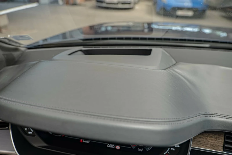 Audi A8 50TDI/RSE/Bang&Olufsen/Обдухване/Шибедах/Амбиент, снимка 12 - Автомобили и джипове - 51435237