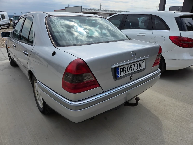 Mercedes-Benz C 220 220 d климатик, снимка 2 - Автомобили и джипове - 51488769