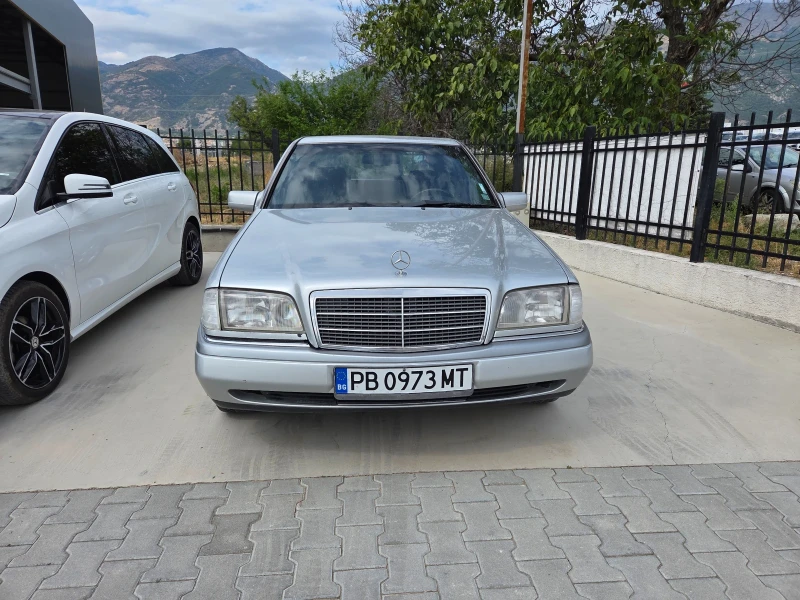Mercedes-Benz C 220 220 d климатик, снимка 4 - Автомобили и джипове - 51488769