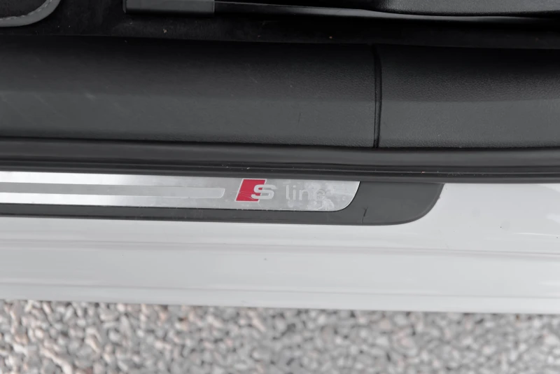 Audi A6 3.0tdi guattro, снимка 12 - Автомобили и джипове - 52103399