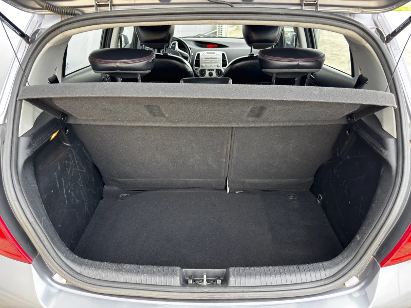 Hyundai I20 1.6 CRDi &#127465;&#127466;, снимка 15 - Автомобили и джипове - 52496931
