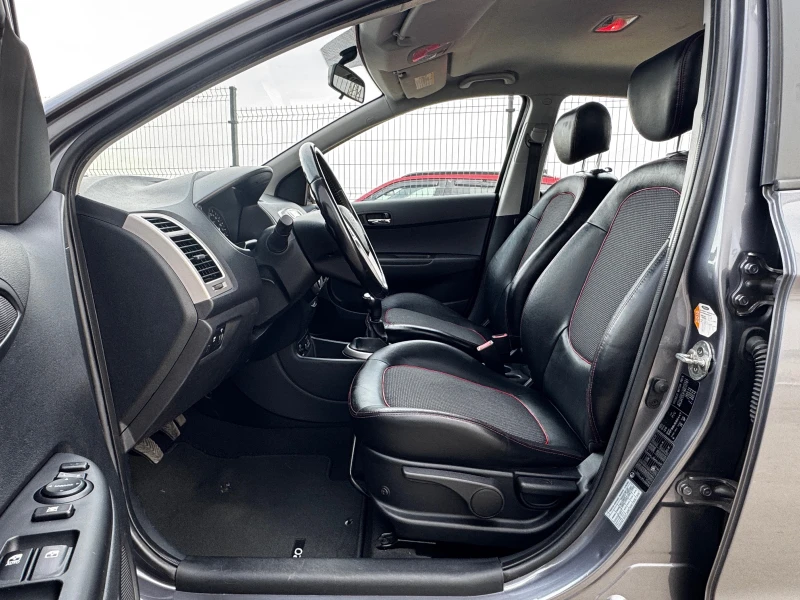 Hyundai I20 1.6 CRDi &#127465;&#127466;, снимка 12 - Автомобили и джипове - 52496931