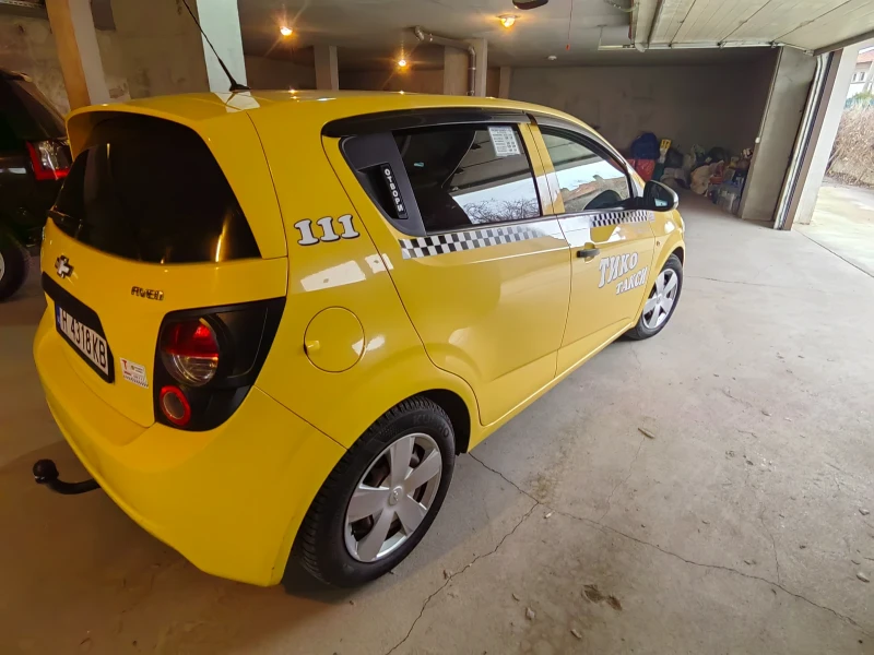 Chevrolet Aveo 1.2 16V, снимка 3 - Автомобили и джипове - 53024047