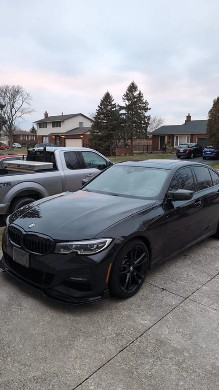 BMW 330 * 330i xDrive * CARFAX * БЕЗ ПЪРВОНАЧАЛНА ВНОСКА, снимка 13 - Автомобили и джипове - 53079709