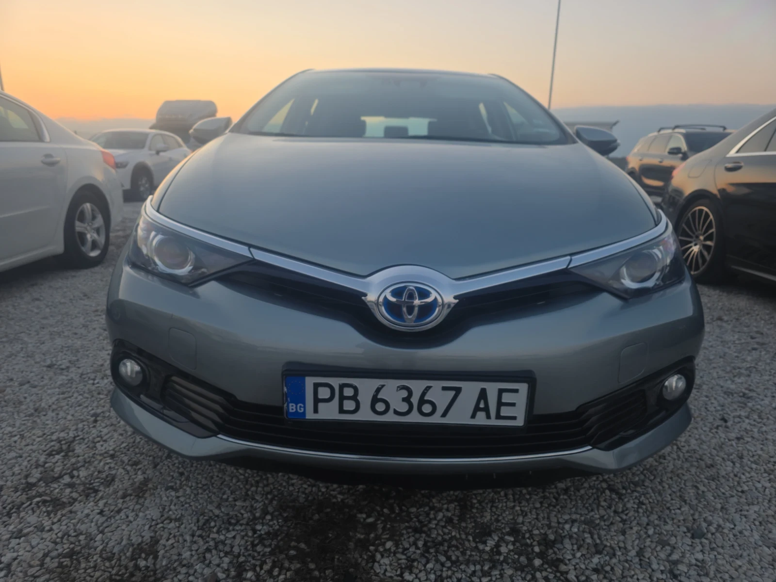 Toyota Auris 1.8Hibrib Navi Led, снимка 1