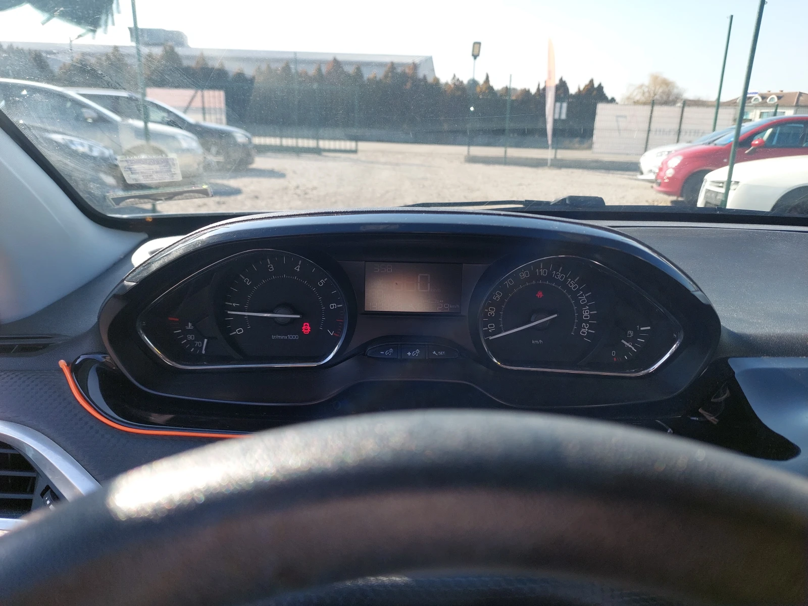 Peugeot 2008 1.2 | Mobile.bg   15