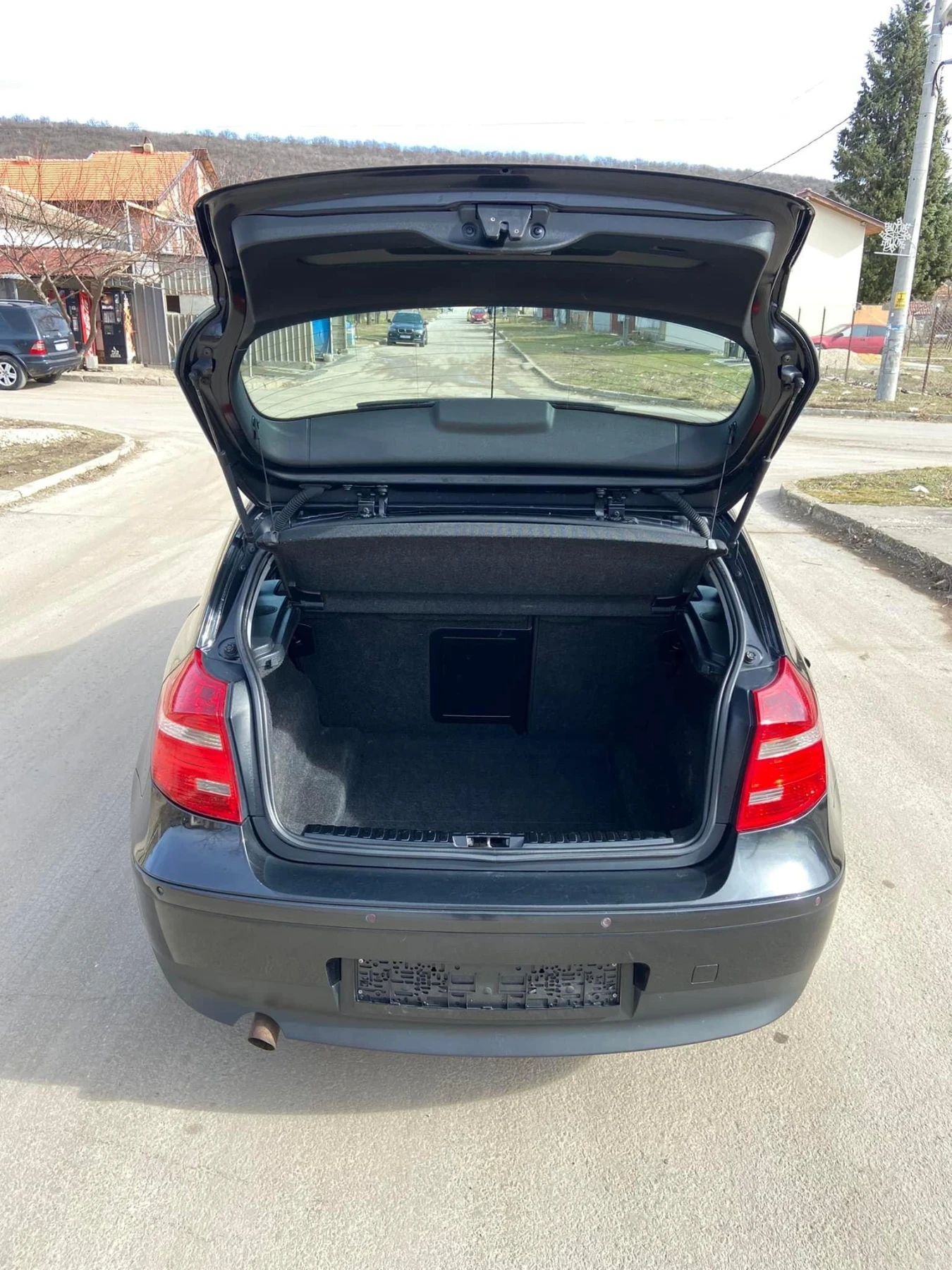 BMW 118 2.0 facelift - изображение 2