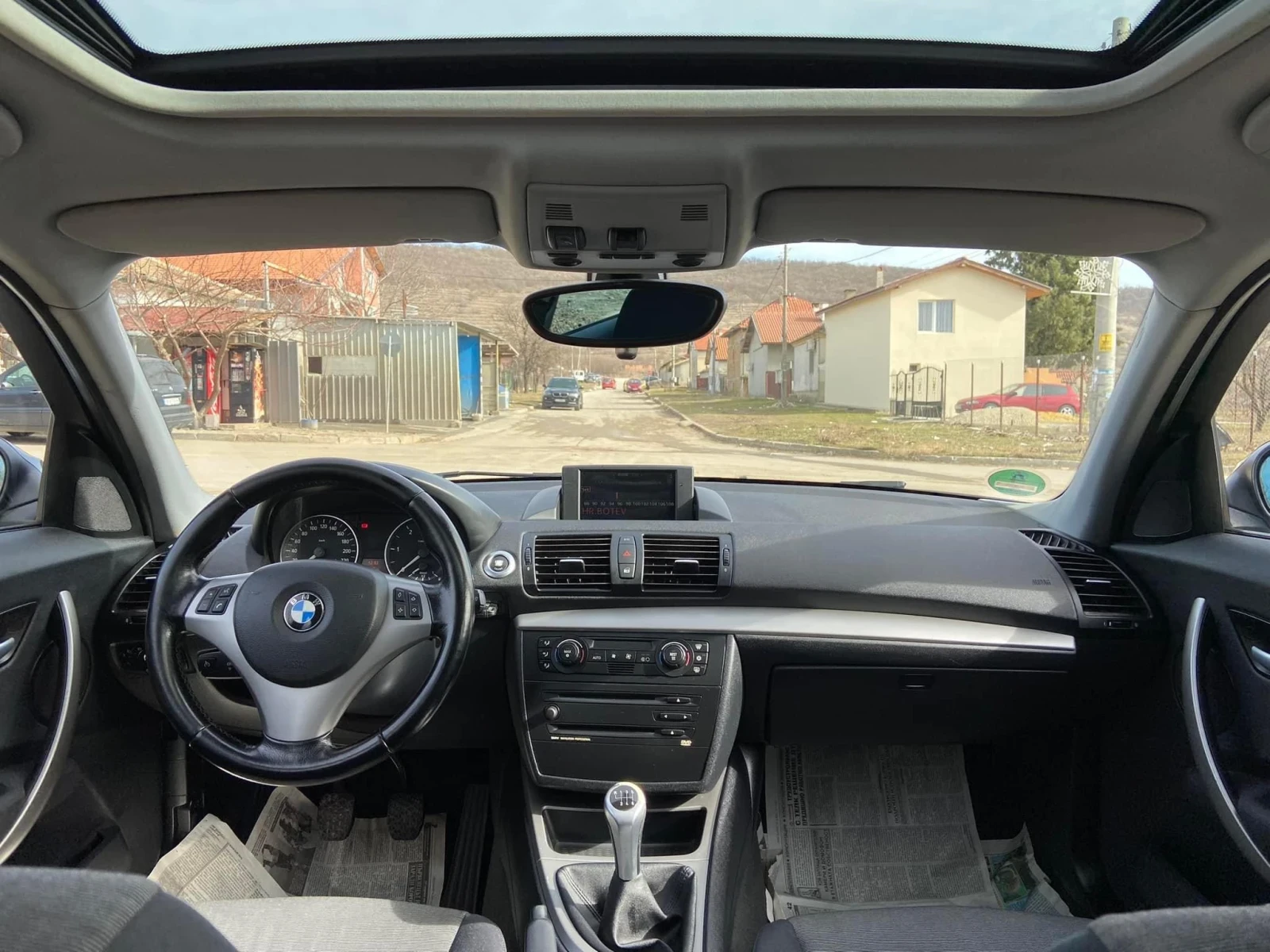 BMW 118 2.0 facelift - изображение 7