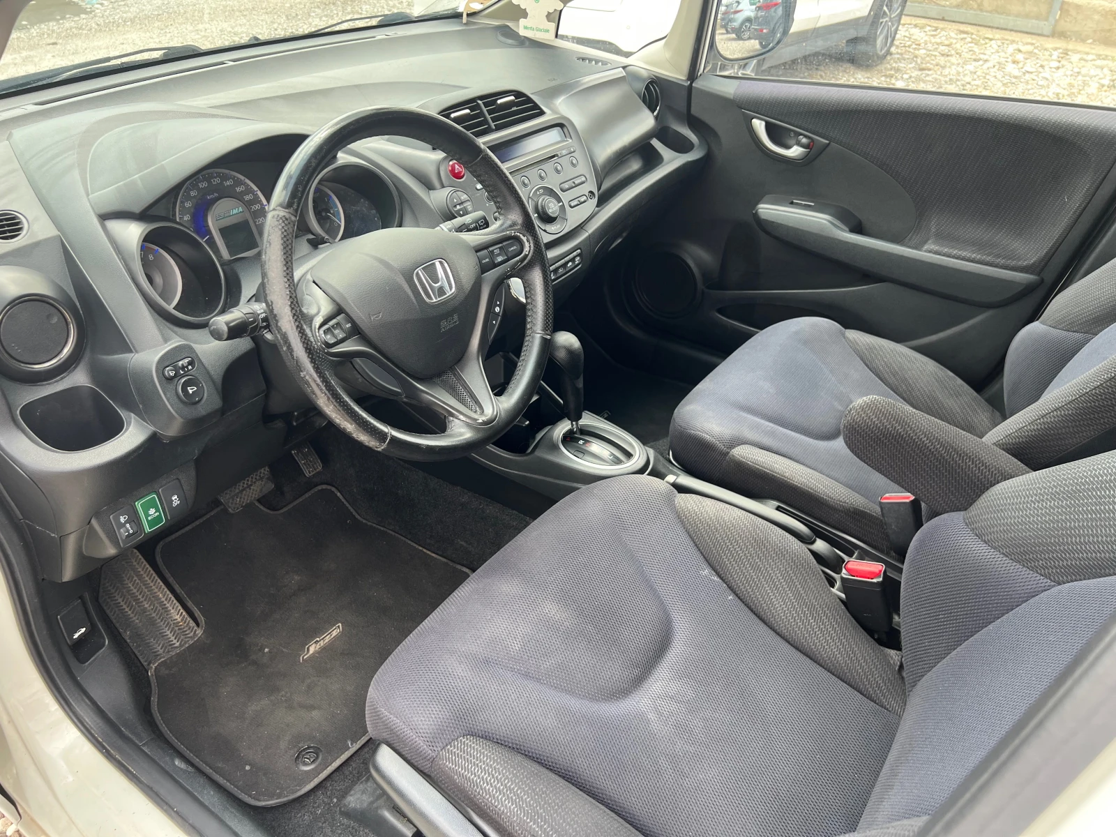 Honda Jazz 1.3 HYBRID - изображение 10