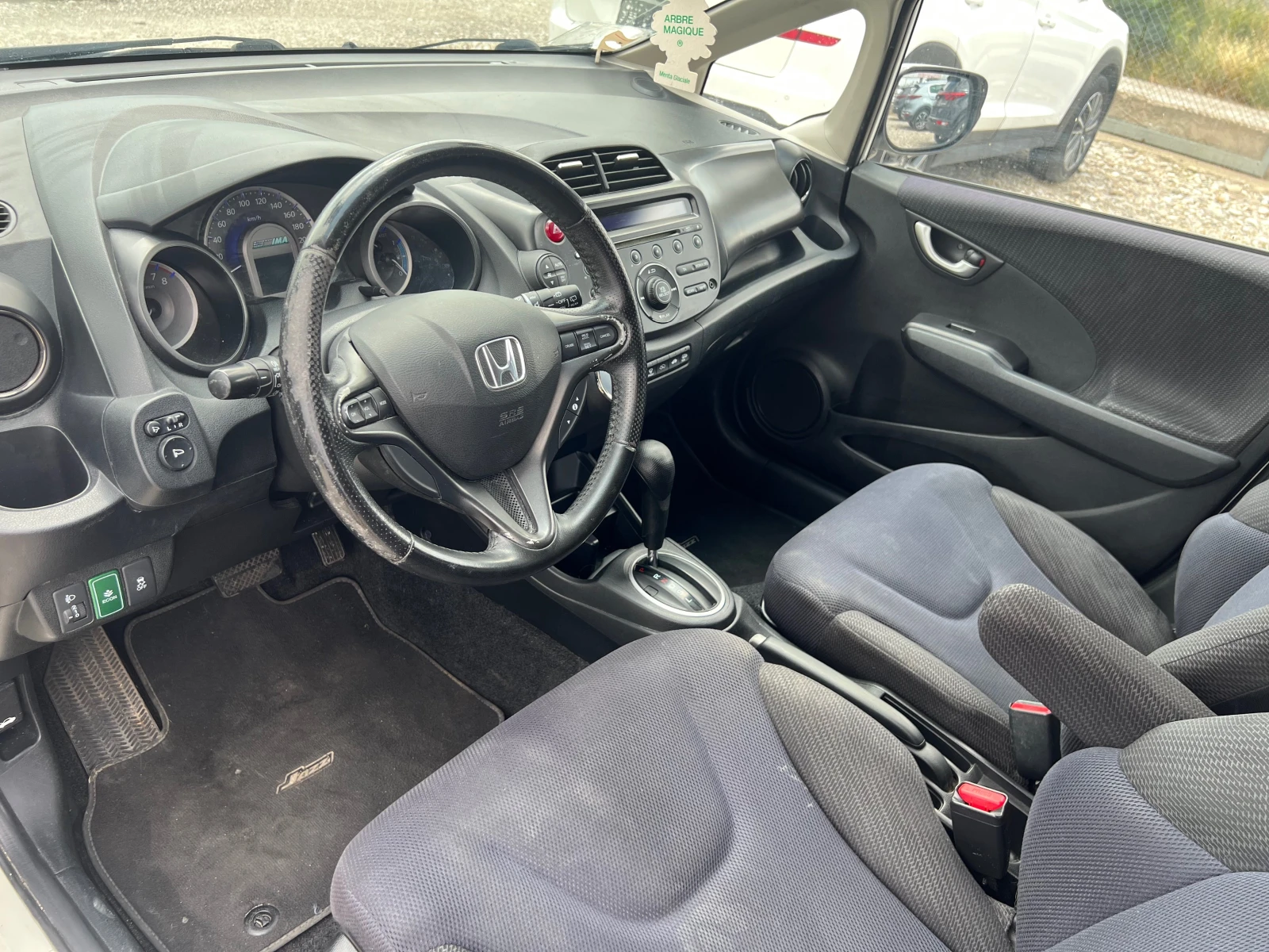 Honda Jazz 1.3 HYBRID - изображение 9