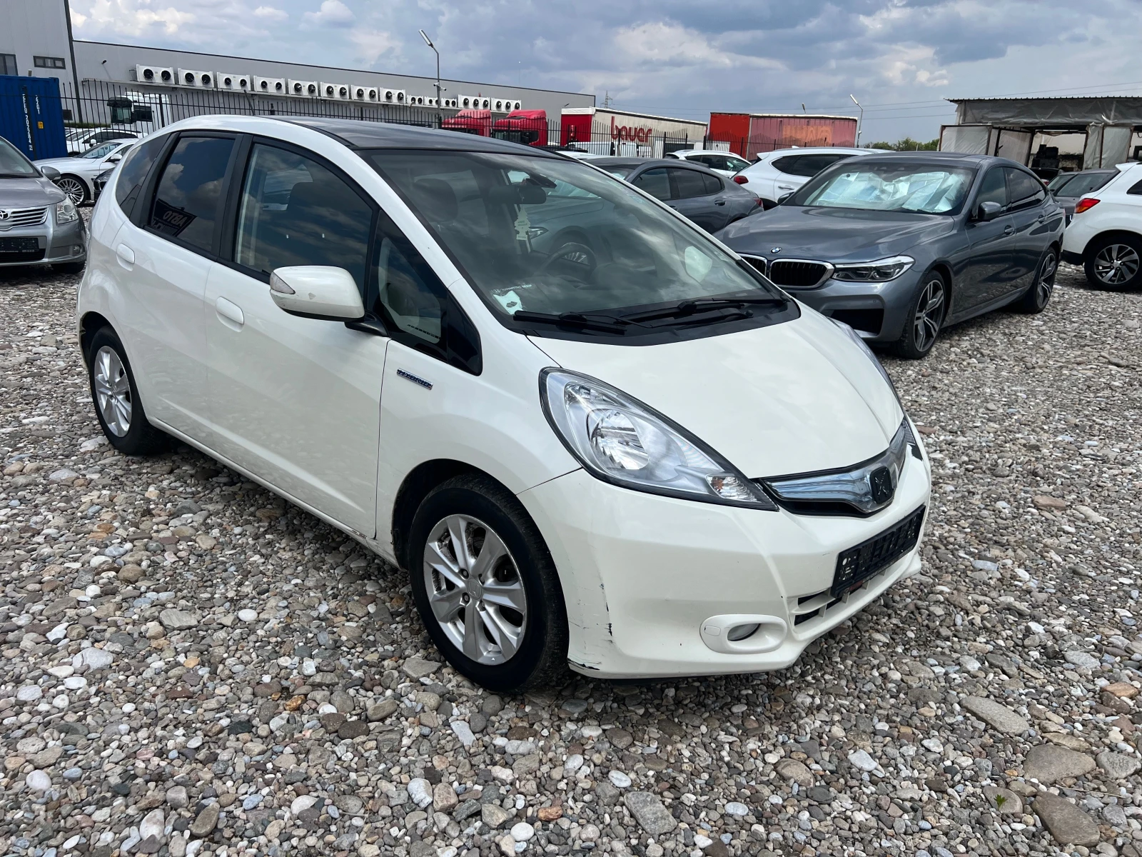 Honda Jazz 1.3 HYBRID - изображение 3