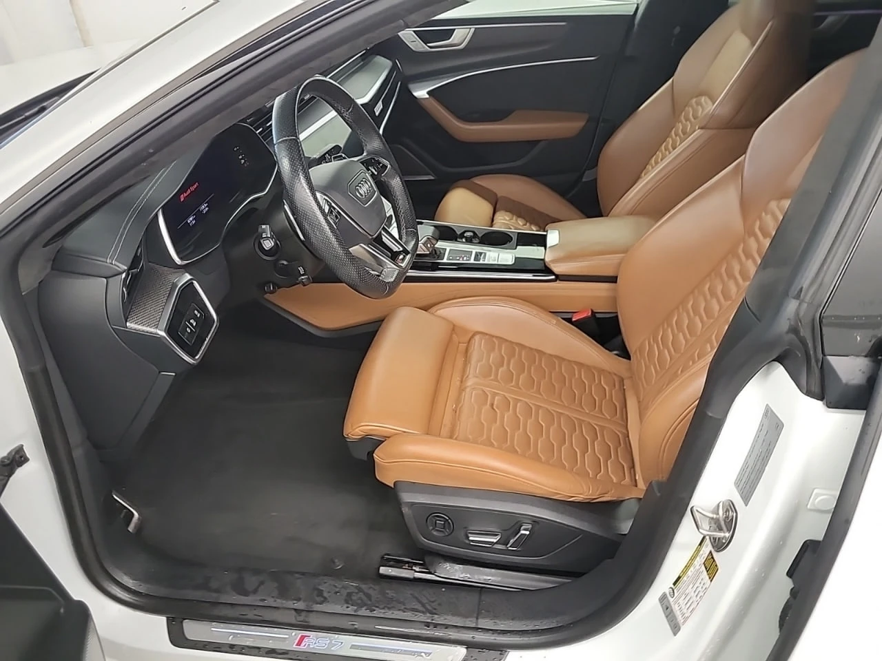 Audi Rs7 * CARFAX * АВТО КРЕДИТ * ЦЕНА ДО БГ! - изображение 8