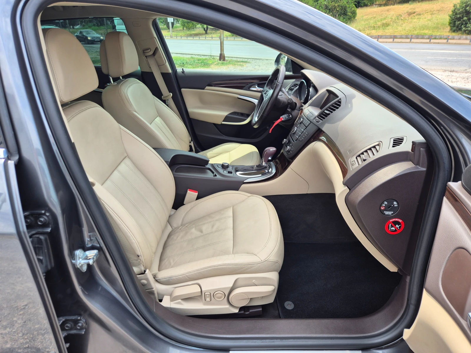 Opel Insignia 2.0CDTI Автомат - изображение 9