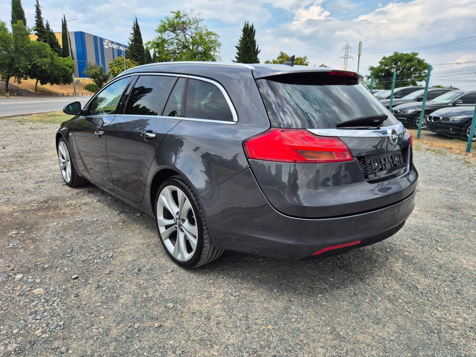Opel Insignia 2.0CDTI Автомат - изображение 3