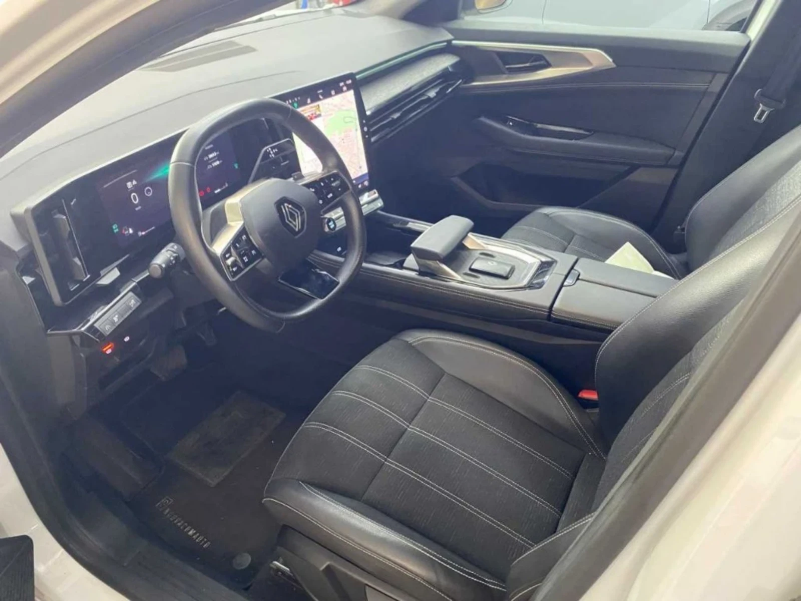 Renault Austral 1.3 Techno 158hp 17000km - изображение 6