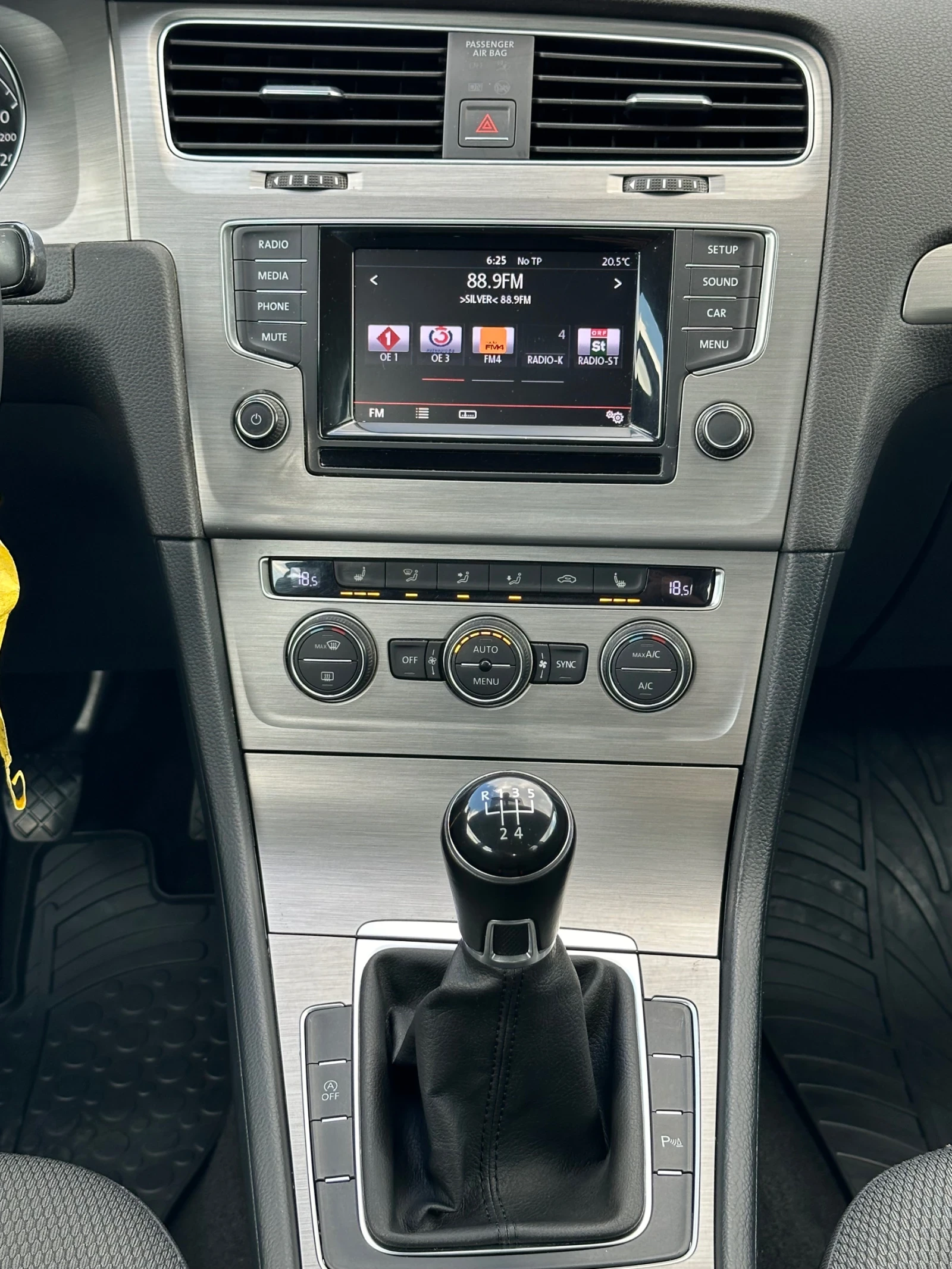 VW Golf 1.6TDI-105k. 160000k | Mobile.bg   14