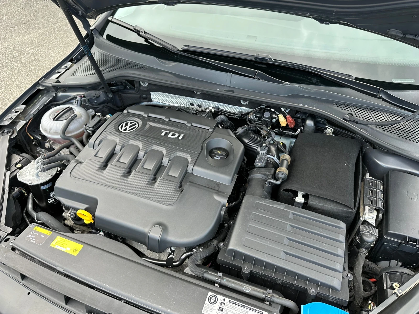 VW Golf 1.6TDI-105k. 160000k | Mobile.bg   15