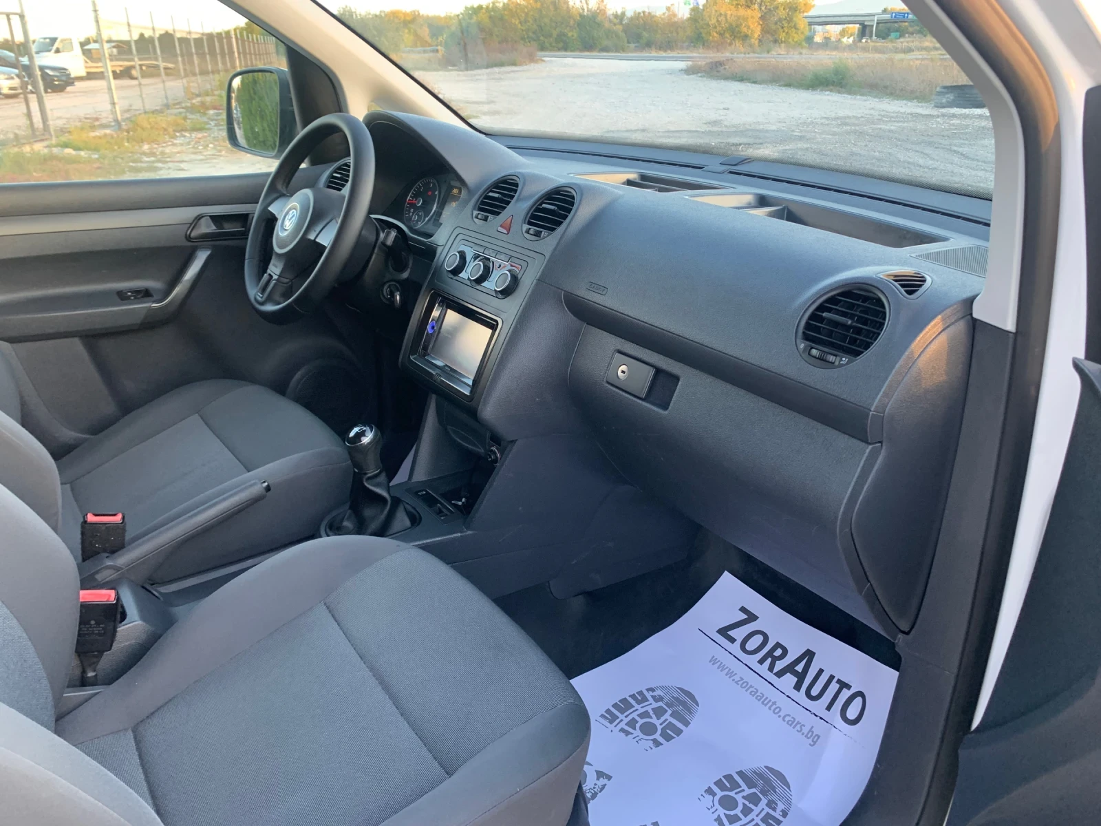 VW Caddy 1.6TDI - изображение 6