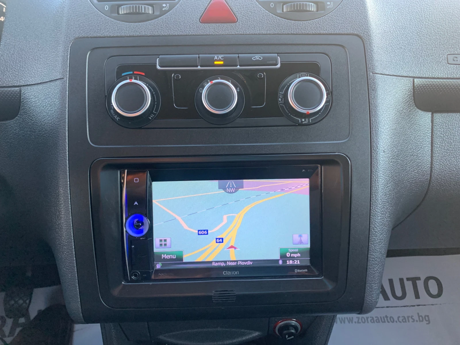 VW Caddy 1.6TDI - изображение 10